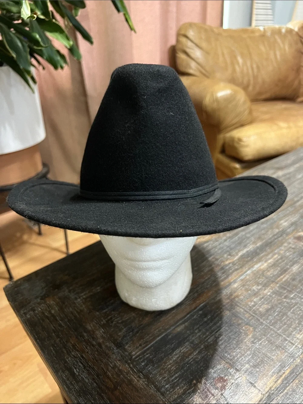 Black Wool Felt Wide-Brim Fedora with Slim Band Made in USA